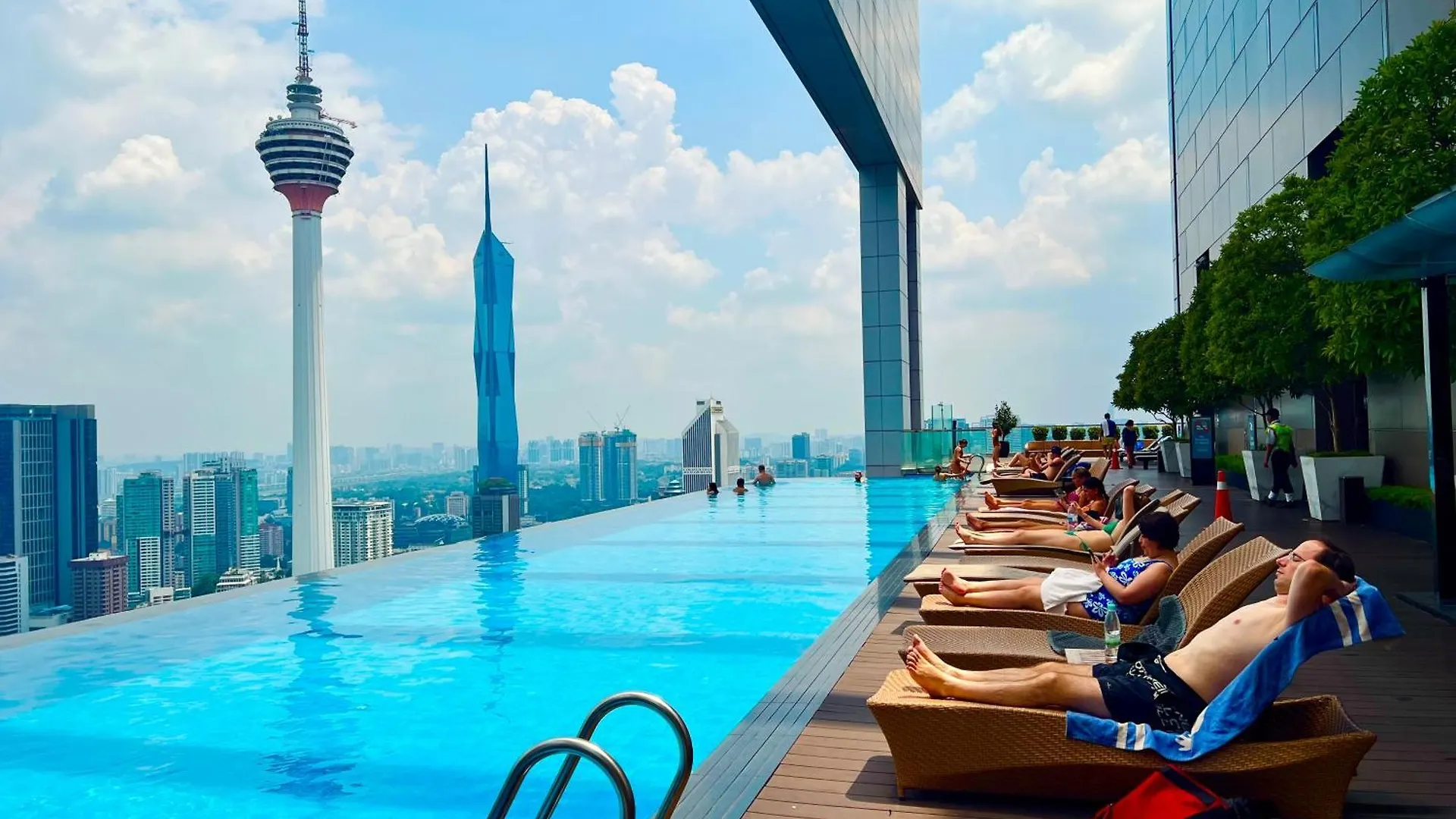 The Platinum Klcc By Castle Home Kuala Lumpur Malaysia